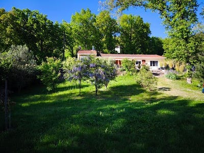 /international/fr/saix-charente-310100989075/
