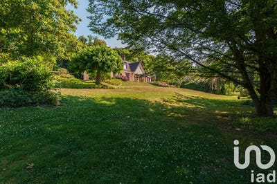 /international/fr/aumont-en-halatte-picardie-310100885480/