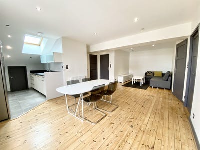 /international/fr/clermont-ferrand-auvergne-310107412877/