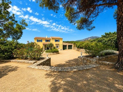 /international/fr/calenzana-corsica-310110159435/