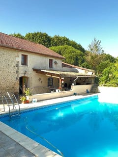 /international/fr/chillac-charente-310107651194/