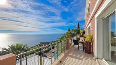 /international/fr/agay-hh-15605521-agay-provence-alpes-cote-d-azur-310100952370/?lang=en