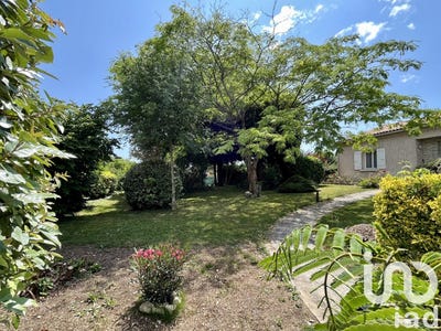 /international/fr/la-jarrie-charente-310100989268/