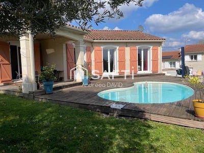 /international/fr/castres-midi-pyrenees-310106751248/