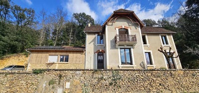 /international/fr/carsac-aillac-aquitaine-310099617226/