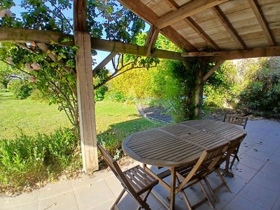 /international/fr/gemozac-charente-310107942440/