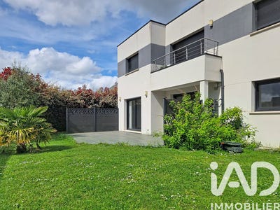 /international/fr/oissel-upper-normandy-310107370828/