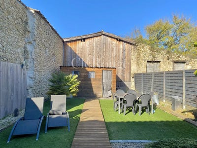 /international/fr/sauveterre-de-guyenne-aquitaine-310106282817/