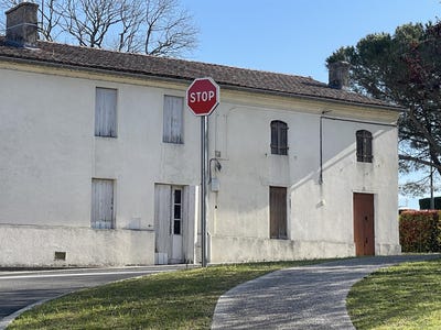 /international/fr/coutras-aquitaine-310100067109/