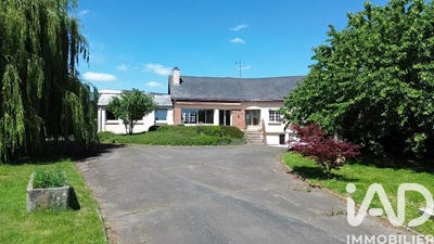 /international/fr/laval-pays-de-la-loire-310108370662/