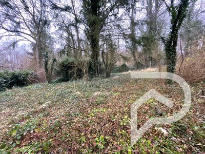 /international/fr/pierrefonds-picardie-310098876954/