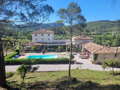 /international/fr/durban-corbieres-languedoc-roussillon-310100709616/