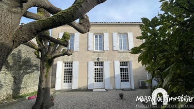 /international/fr/cognac-charente-310099006875/