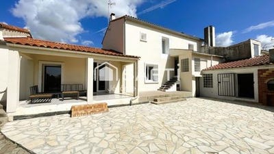 /international/fr/saint-michel-en-l-herm-pays-de-la-loire-310100860630/?lang=zh-cn