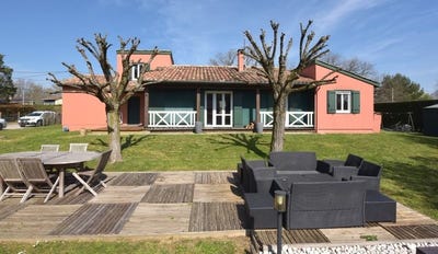 /international/fr/lavaur-midi-pyrenees-310107414909/