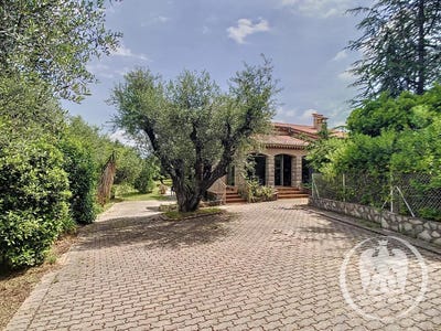 /international/fr/contes-provence-alpes-cote-d-azur-310100701631/?lang=en