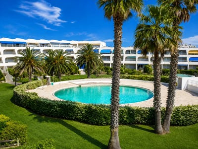 /international/fr/le-grau-du-roi-languedoc-roussillon-310109048516/