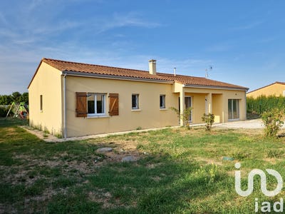 /international/fr/courbillac-charente-310101157675/?lang=it