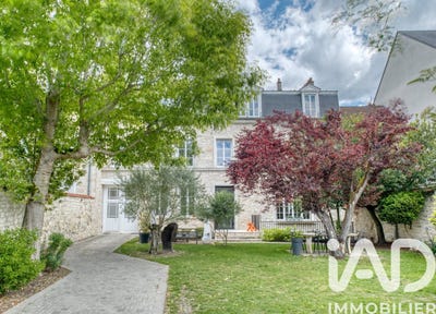 /international/fr/compiegne-picardie-310108602595/