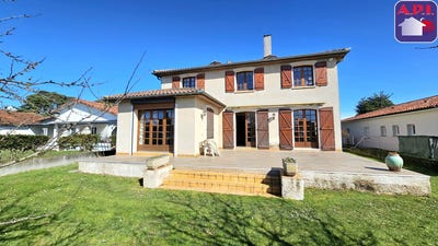 /international/fr/saint-gaudens-midi-pyrenees-310109780702/