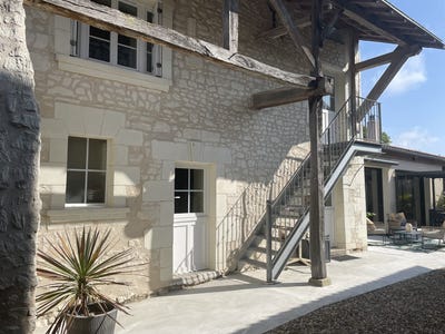 /international/fr/saint-gervais-les-trois-clochers-charente-310100290370/