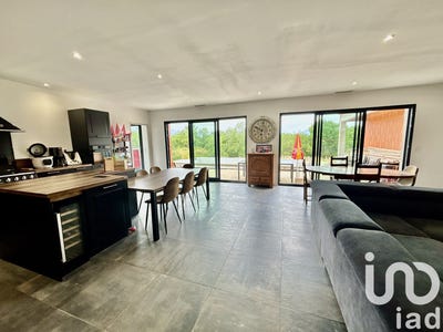 /international/fr/saint-chinian-languedoc-roussillon-310102395144/