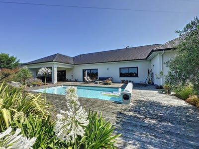 /international/fr/pau-aquitaine-310107534183/