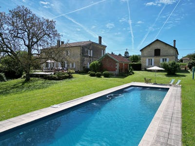 /international/fr/blaye-aquitaine-310107760484/