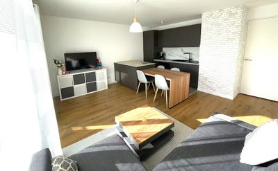 /international/fr/rue-g-de-gaulle-anthonioz-rueil-malmaison-ile-de-france-310105788677/