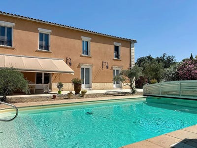 /international/fr/rochefort-du-gard-languedoc-roussillon-310100760147/?lang=zh-tw
