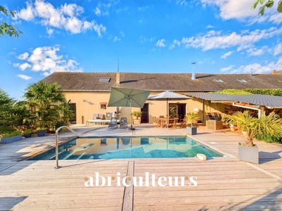 /international/fr/2-les-salles-saint-herblon-vair-sur-loire-pays-de-la-loire-310101442732/
