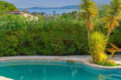 /international/fr/carqueiranne-hh-15709566-carqueiranne-provence-alpes-cote-d-azur-310100955752/