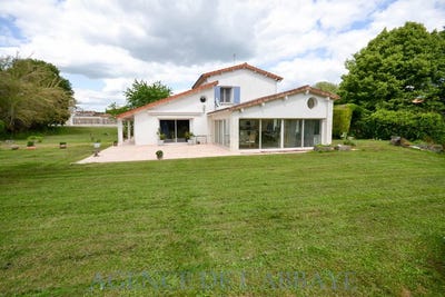 /international/fr/taillebourg-charente-310108276928/