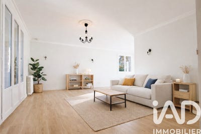 /international/fr/beaugency-centre-val-de-loire-310103685055/