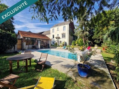 /international/fr/blois-centre-val-de-loire-310108705444/