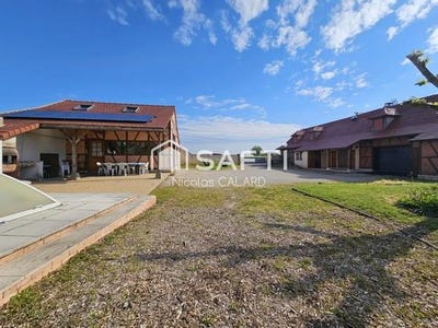 /international/fr/lessard-en-bresse-burgundy-310099075145/?lang=zh-cn