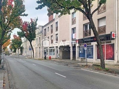 /international/fr/angers-pays-de-la-loire-310103392732/