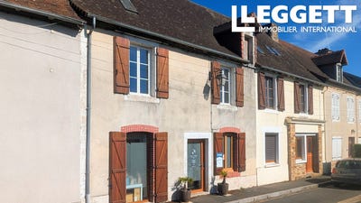 /international/fr/jumilhac-le-grand-aquitaine-310098117729/