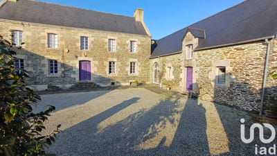 /international/fr/saint-thelo-brittany-310096441019/?lang=en