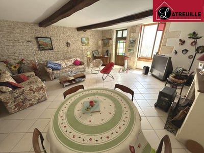 /international/fr/gemozac-charente-310101533133/