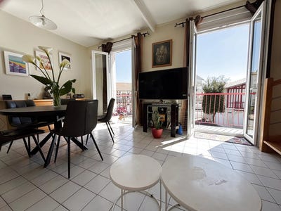 /international/fr/les-sables-d-olonne-pays-de-la-loire-310098904661/