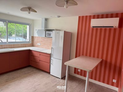 /international/fr/la-rochelle-franche-comte-310106612038/