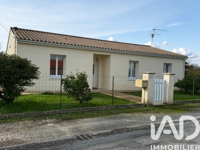 /international/fr/thenac-brittany-310106394409/