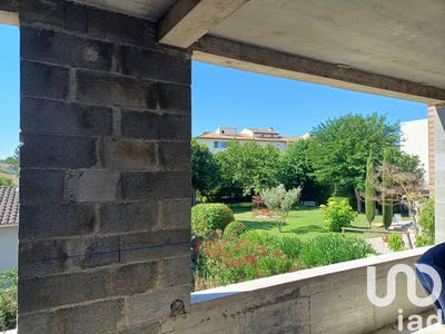 /international/fr/l-isle-sur-la-sorgue-provence-alpes-cote-d-azur-310100990008/