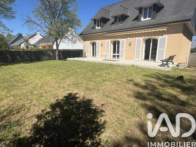 /international/fr/chartres-de-bretagne-brittany-310107215795/