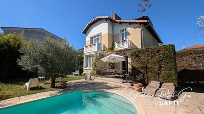 /international/fr/romans-sur-isere-rhone-310104984803/