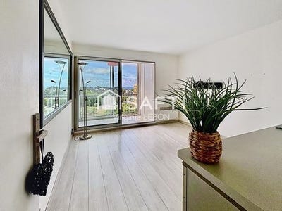 /international/fr/quiberon-brittany-310108595236/