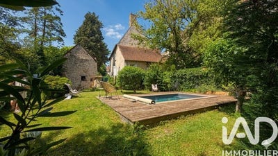 /international/fr/mehun-sur-yevre-centre-val-de-loire-310108651980/