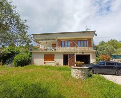 /international/fr/valensole-provence-alpes-cote-d-azur-310099752589/