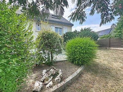 /international/fr/montreuil-juigne-pays-de-la-loire-310109122729/